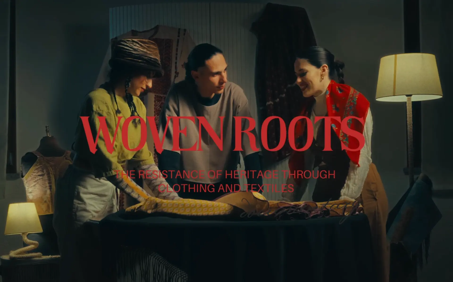 Frame dal videoclip Woven Roots