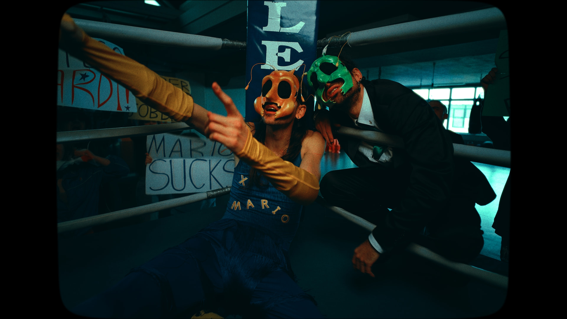 Frame dal videoclip SIR JOEMARIO - JOBBER